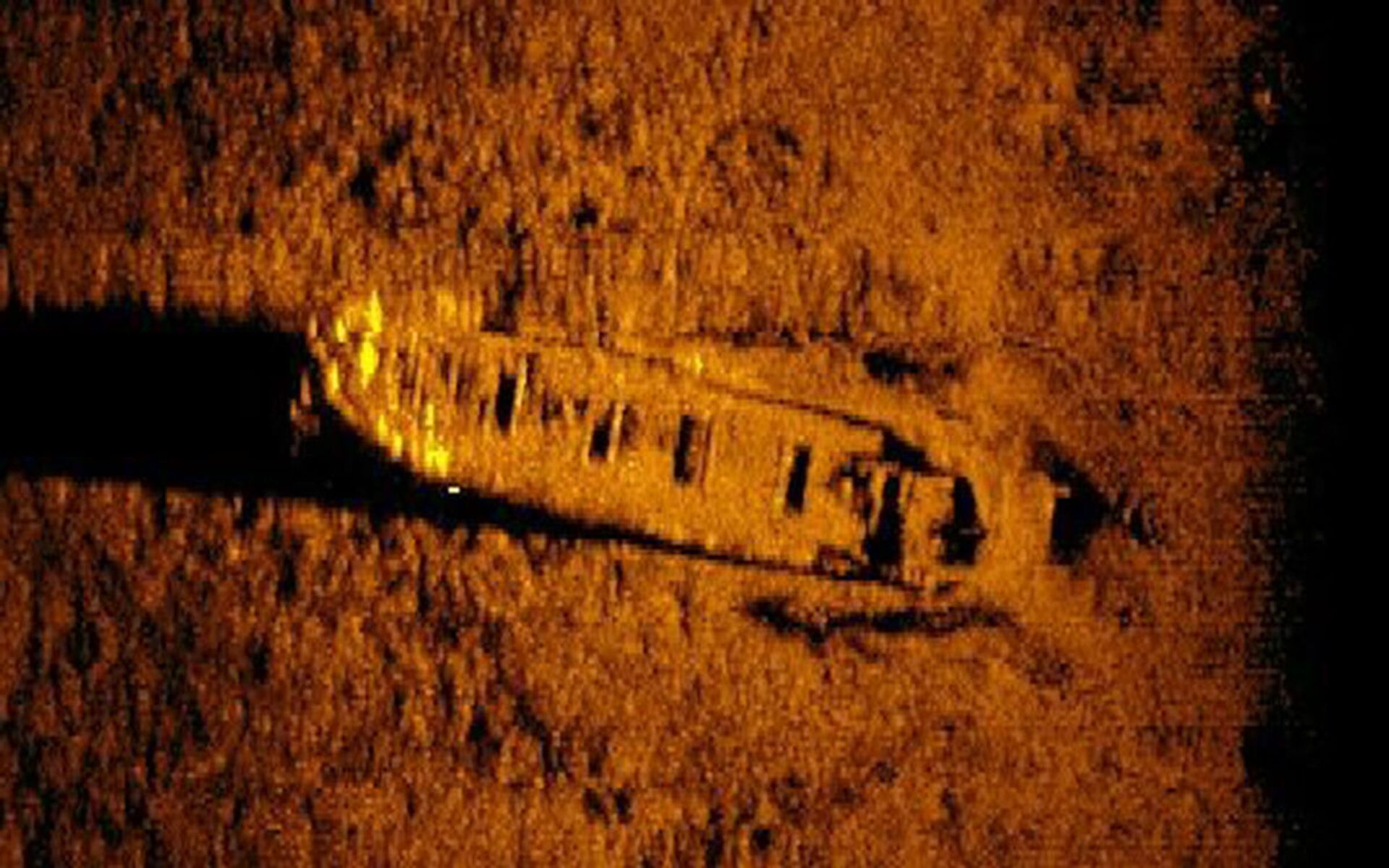 Imagem sonar da escuna Atlanta, de 52,4 metros, encontrada no lago Superior, a mais de 50 quilômetros do Parque Deer em Michigan, EUA - Sputnik Brasil, 1920, 04.03.2022