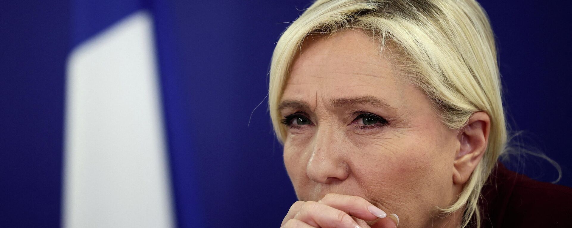 Marine Le Pen, líder do partido francês Reagrupamento Nacional e candidata a presidente da França, participa de coletiva de imprensa em Paris, França, 17 de fevereiro de 2022 - Sputnik Brasil, 1920, 05.03.2022
