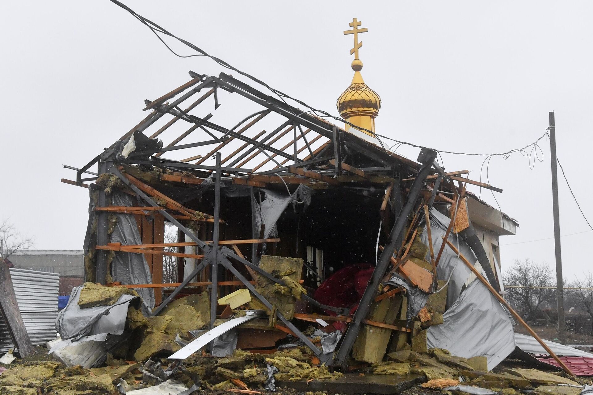 Igreja cristã ortodoxa destruída em Novoignatievka, República Popular de Donetsk - Sputnik Brasil, 1920, 06.03.2022