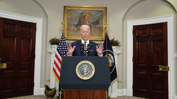 O presidente dos EUA, Joe Biden, anuncia sanções contra a Rússia durante discurso na Casa Branca, em Washington, em 8 de março de 2022. - Sputnik Brasil