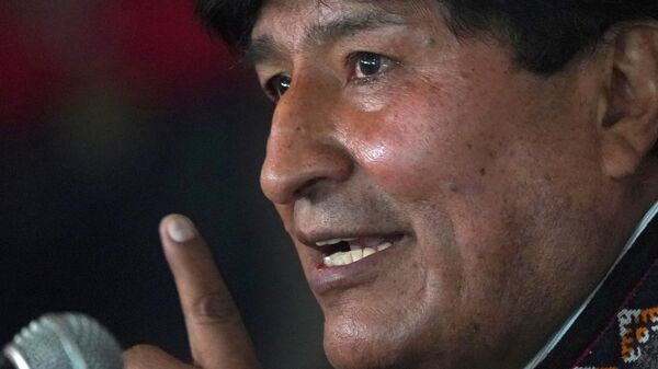 Evo Morales, ex-presidente da Bolívia, fala durante uma entrevista coletiva à margem de um seminário do Partido Trabalhista, na Cidade do México, sexta-feira, 22 de outubro de 2021 - Sputnik Brasil