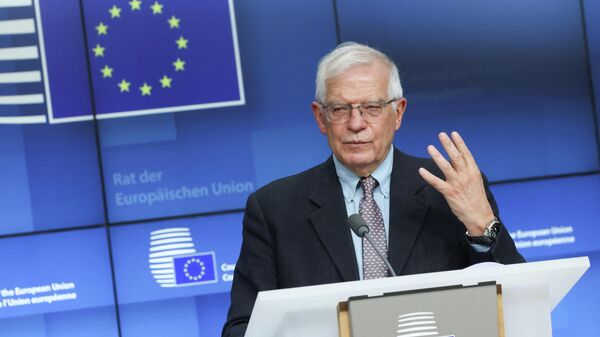 Josep Borrell, chefe das Relações Exteriores da União Europeia, durante coletiva de imprensa em torno da operação militar especial da Rússia na Ucrânia em Bruxelas, Bélgica, 28 de fevereiro de 2022 - Sputnik Brasil