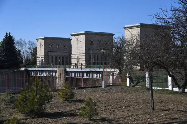 Barragem no canal da Crimeia do Norte, que tem início no reservatório d'água da hidrelétrica de Kakhovka, na região ucraniana de Kherson. - Sputnik Brasil
