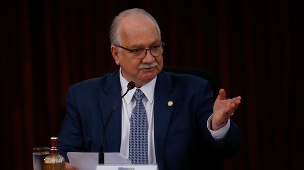 Em Brasília, o ministro do Supremo Tribunal Federal (STF) Edson Fachin fala durante coletiva de imprensa em sua posse como presidente do Tribunal Superior Eleitoral (TSE), em 23 de fevereiro de 2022. - Sputnik Brasil