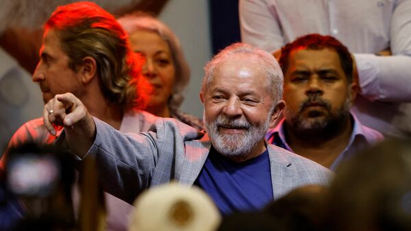 O ex-presidente Luiz Inácio Lula da Silva participa de evento do Partido dos Trabalhadores (PT) em Curitiba, no Brasil, em 18 de março de 2022. - Sputnik Brasil
