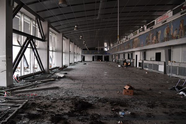 Terminal destruído do Aeroporto Internacional de Mariupol, libertado pela Milícia Popular de Donetsk e forças russas, em 25 de março de 2022 - Sputnik Brasil