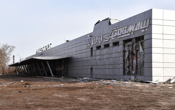 Panorama do terminal do Aeroporto de Mariupol libertado pela Milícia Popular da República de Donetsk e forças russas - Sputnik Brasil