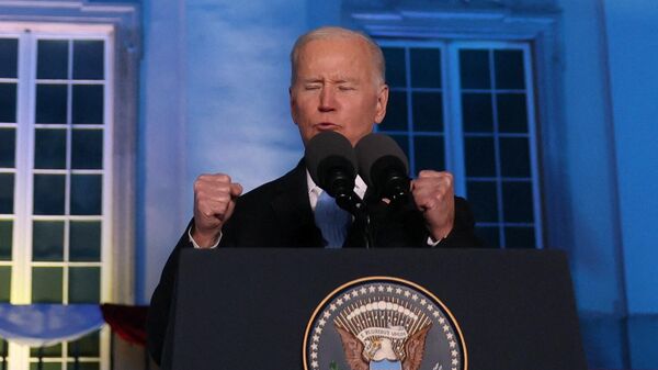 Joe Biden, presidente dos EUA, fala em evento no Castelo Real, em meio à operação militar especial da Rússia na Ucrânia, em Varsóvia, Polônia, 26 de março de 2022 - Sputnik Brasil