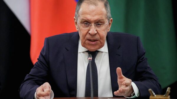 O ministro das Relações Exteriores da Rússia, Sergei Lavrov, fala durante suas conversas com representantes das nações da Liga Árabe, em Moscou, Rússia, em 4 de abril de 2022 - Sputnik Brasil