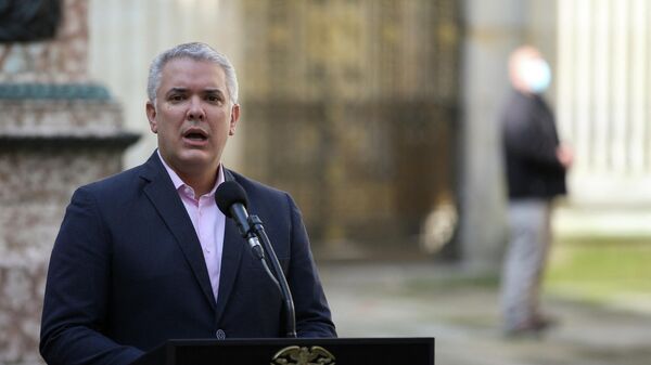 Iván Duque, presidente colombiano, fala após votar em eleições congressionais e presidenciais em Bogotá, Colômbia, 13 de março de 2022 - Sputnik Brasil