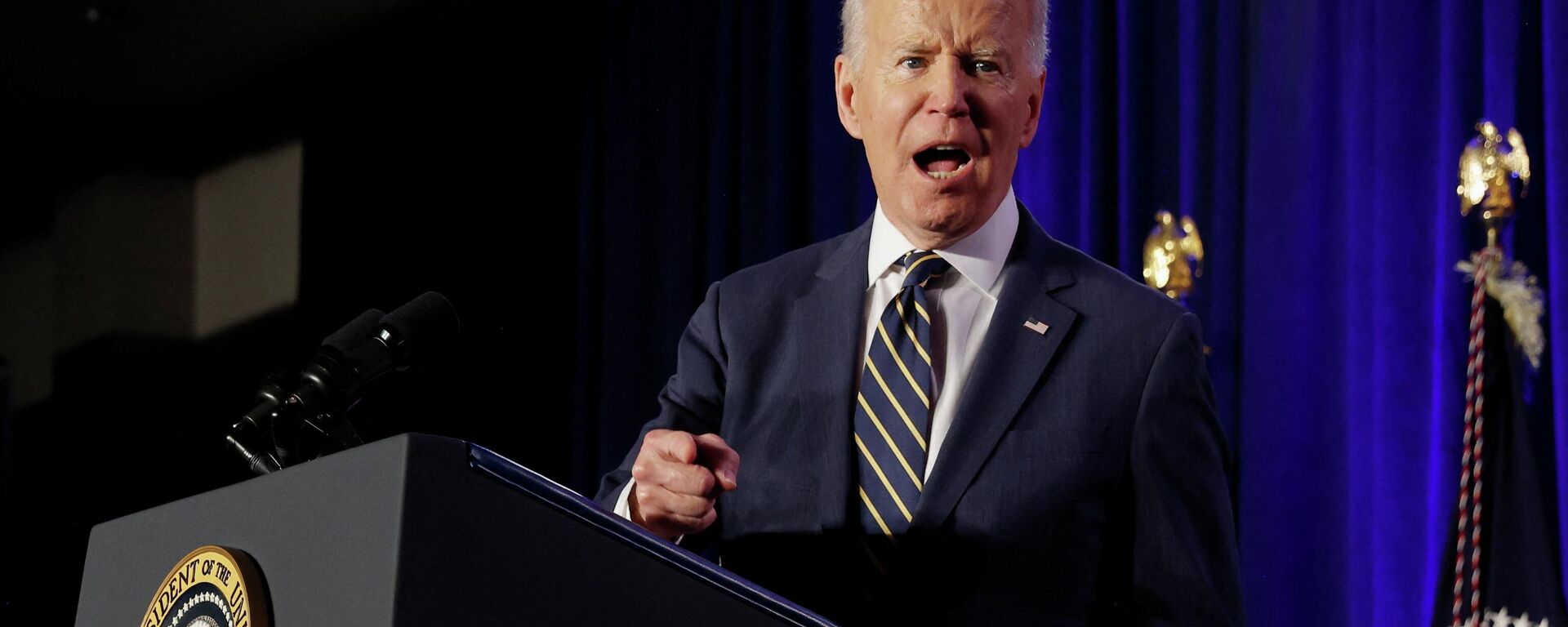 Joe Biden, presidente dos EUA, fala em coletiva de imprensa do Partido Democrata em Filadélfia, Pensilvânia, EUA, 11 de março de 2022 - Sputnik Brasil, 1920, 13.04.2022