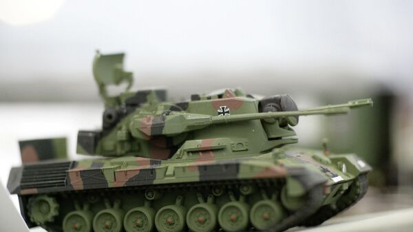 Réplica do tanque Flakpanzer Gepard em escala 1:87 exposta em uma feira de brinquedos de Nuremberg, em 2 de fevereiro de 2007. - Sputnik Brasil