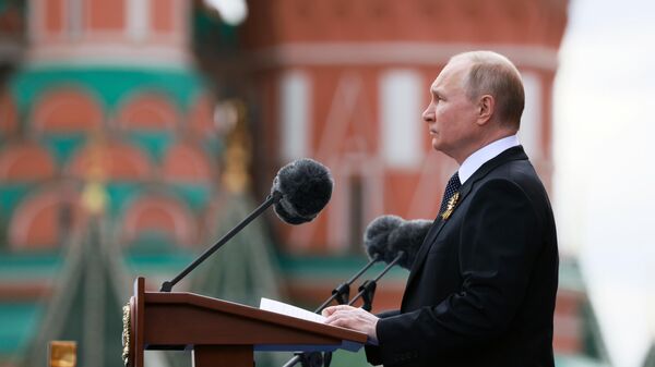 O presidente da Rússia, Vladimir Putin, durante seu discurso no Dia da Vitória, na Praça Vermelha, 9 de maio de 2022 - Sputnik Brasil