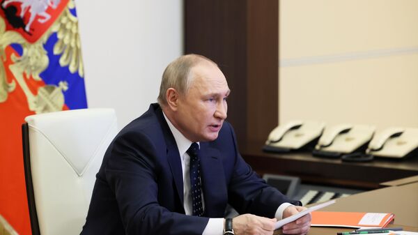 Vladimir Putin, presidente da Rússia, durante reunião do Conselho de Segurança russo, em 20 de maio de 2022 - Sputnik Brasil