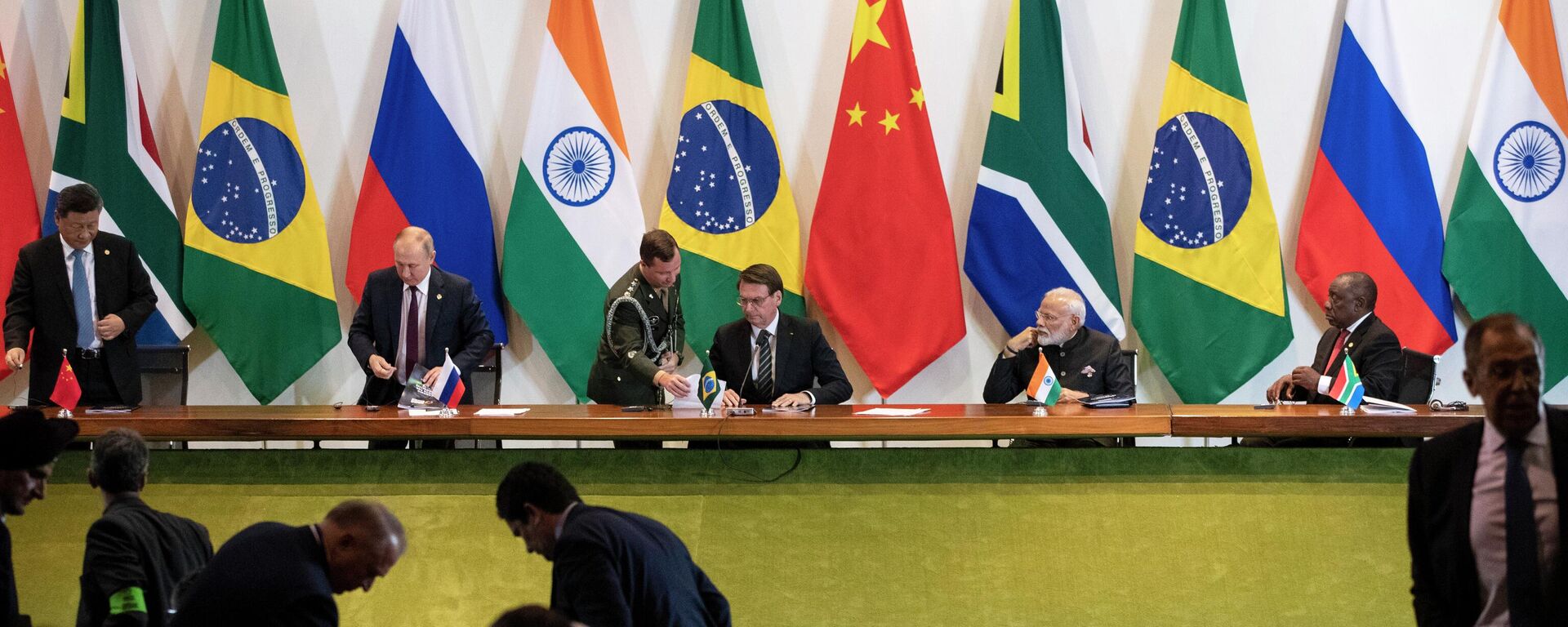 Os líderes dos países do BRICS participam de encontro do bloco em Brasília, Brasil, 14 de novembro de 2019 - Sputnik Brasil, 1920, 27.06.2022