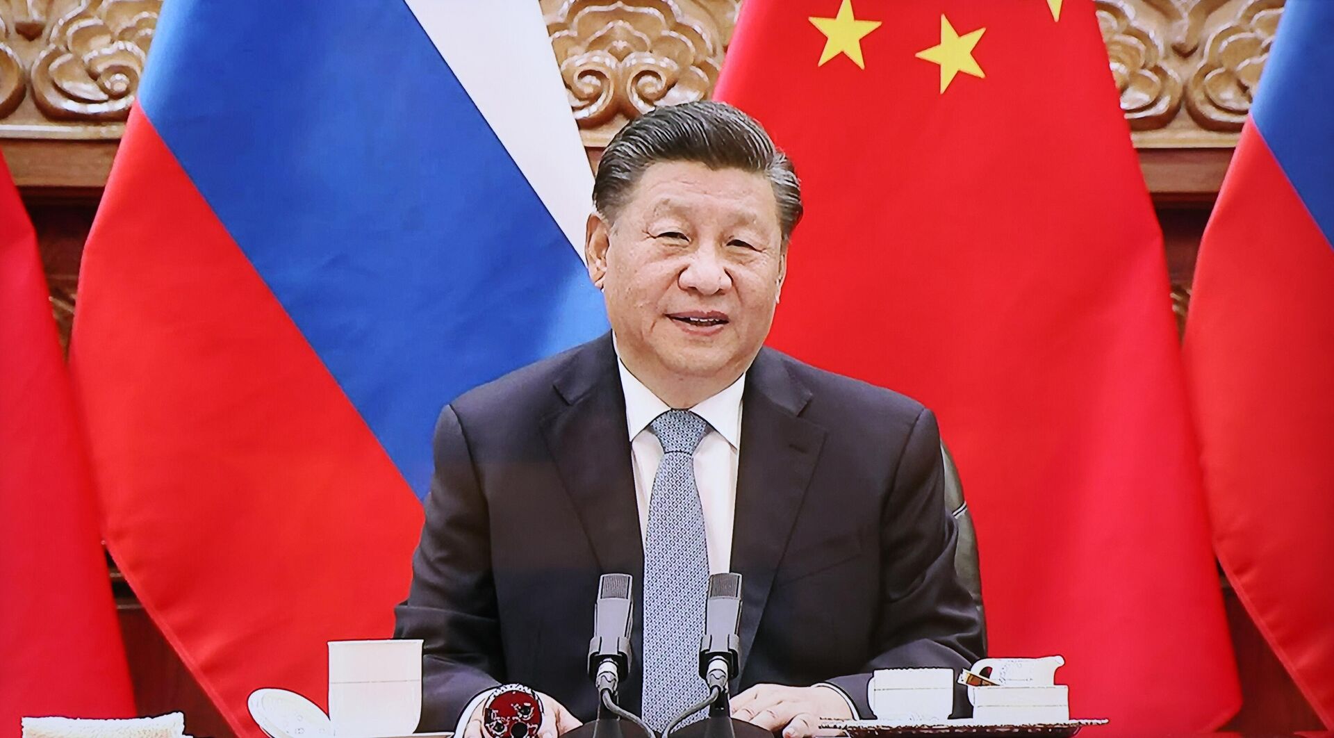 O presidente chinês, Xi Jinping, participa de reunião virtual com seu equivalente russo, Vladimir Putin, em 15 de dezembro de 2021 - Sputnik Brasil, 1920, 15.06.2022