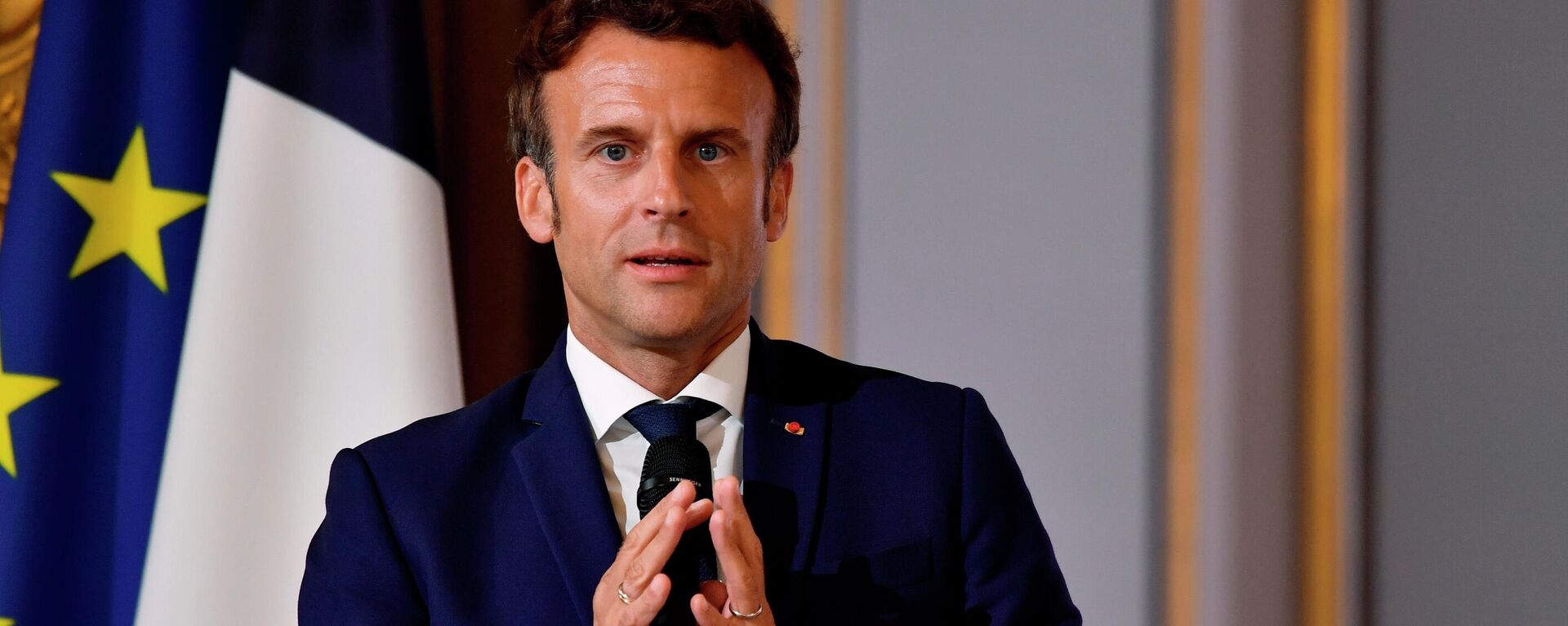 O presidente francês, Emmanuel Macron, participa de encontro no Palácio do Eliseu, em Paris, em 3 de junho de 2022 - Sputnik Brasil, 1920, 28.06.2022