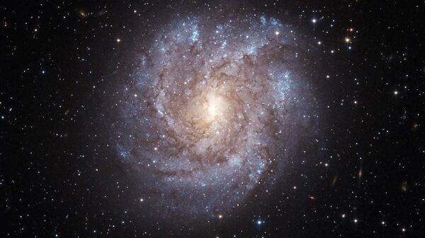 Galáxia espiral NGC 2082 (imagem referencial) - Sputnik Brasil