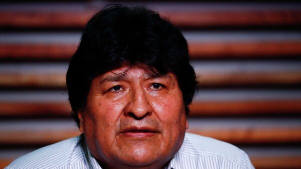 O ex-presidente boliviano Evo Morales em coletiva de imprensa em Buenos Aires, Argentina, após as eleições gerais em seu país natal, 19 de outubro de 2020 - Sputnik Brasil