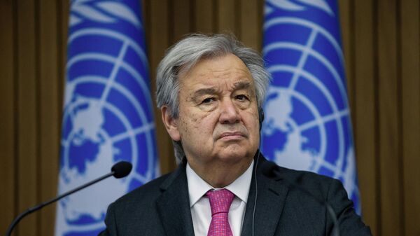 O secretário-geral da ONU, António Guterres, participa de uma conferência de imprensa conjunta com o primeiro-ministro da Moldávia após suas conversas em Chisinau, em 9 de maio de 2022 - Sputnik Brasil