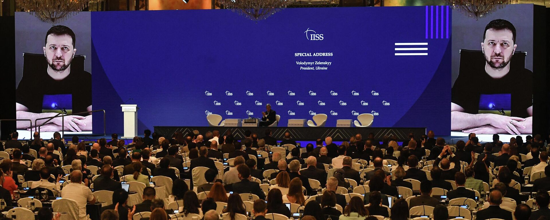 Vladimir Zelensky, presidente da Ucrânia, fala por vídeo durante cúpula Shangri-La, realizada em Cingapura, 11 de junho de 2022 - Sputnik Brasil, 1920, 11.06.2022