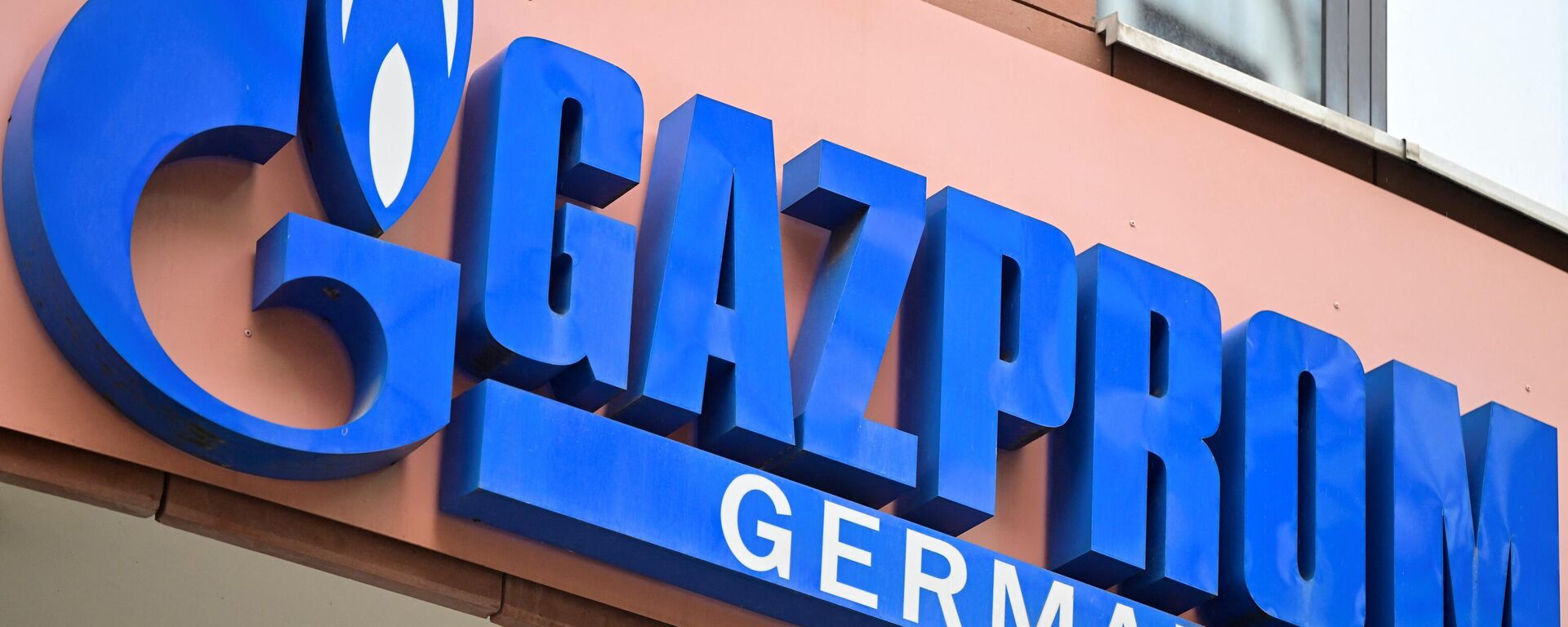 Sede da Gazprom Germania, filial da Gazprom, em Berlim, Alemanha, 5 de abril de 2022 - Sputnik Brasil, 1920, 15.06.2022