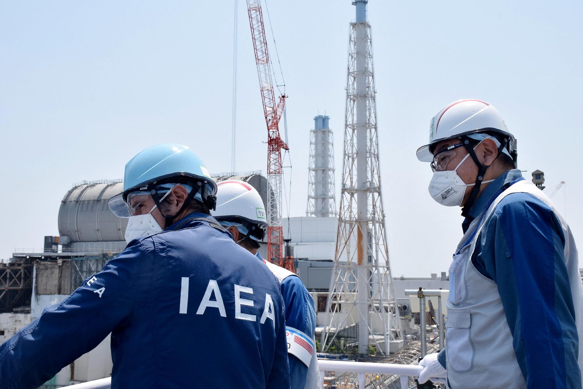 Rafael Grossi, diretor-geral da Agência Internacional de Energia Atômica (AIEA), visita usina nuclear Fukushima Daiichi em Okuma, prefeitura de Fukushima, Japão, 19 de maio de 2022 - Sputnik Brasil, 1920, 16.07.2022