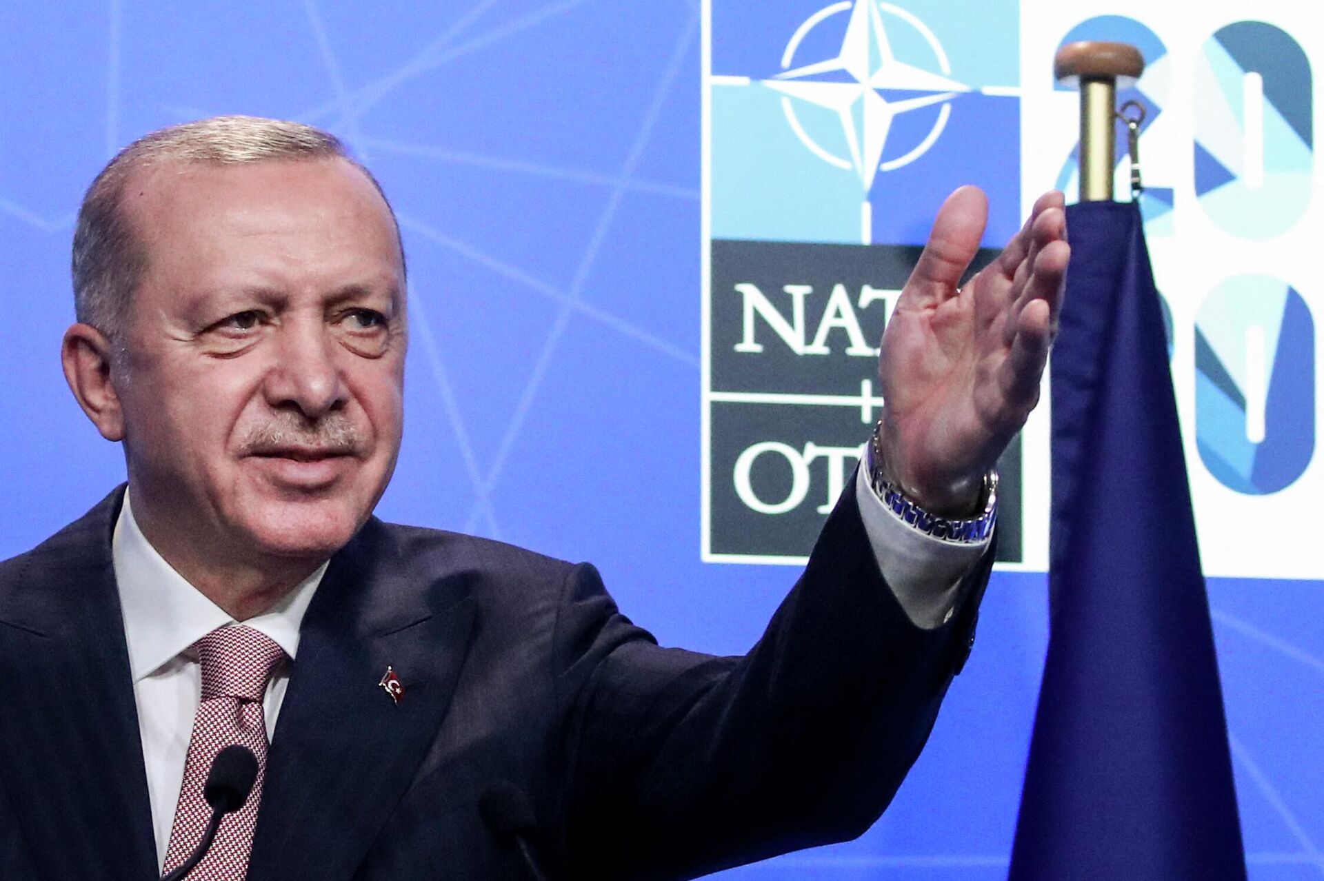 Presidente da Turquia, Recep Tayyip Erdogan, faz o discurso durante a cúpula da OTAN em Bruxelas, 14 de junho de 2021 - Sputnik Brasil, 1920, 01.07.2022