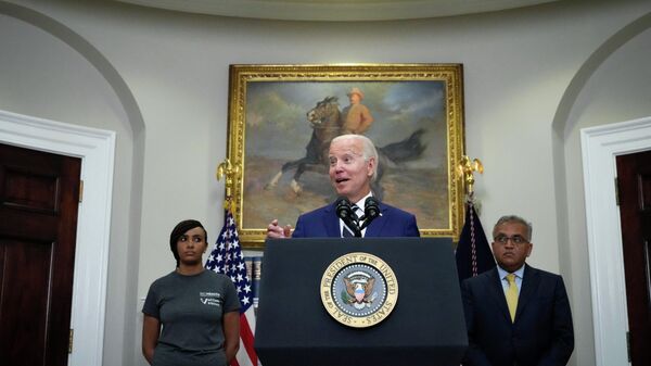 Presidente Joe Biden fala sobre vacinas contra COVID-19 para crianças, na Sala Roosevelt da Casa Branca em Washington, DC, 21 de junho de 2022 - Sputnik Brasil