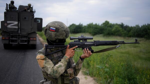 Soldado russo durante operação especial na Ucrânia, 27 de junho de 2022 - Sputnik Brasil