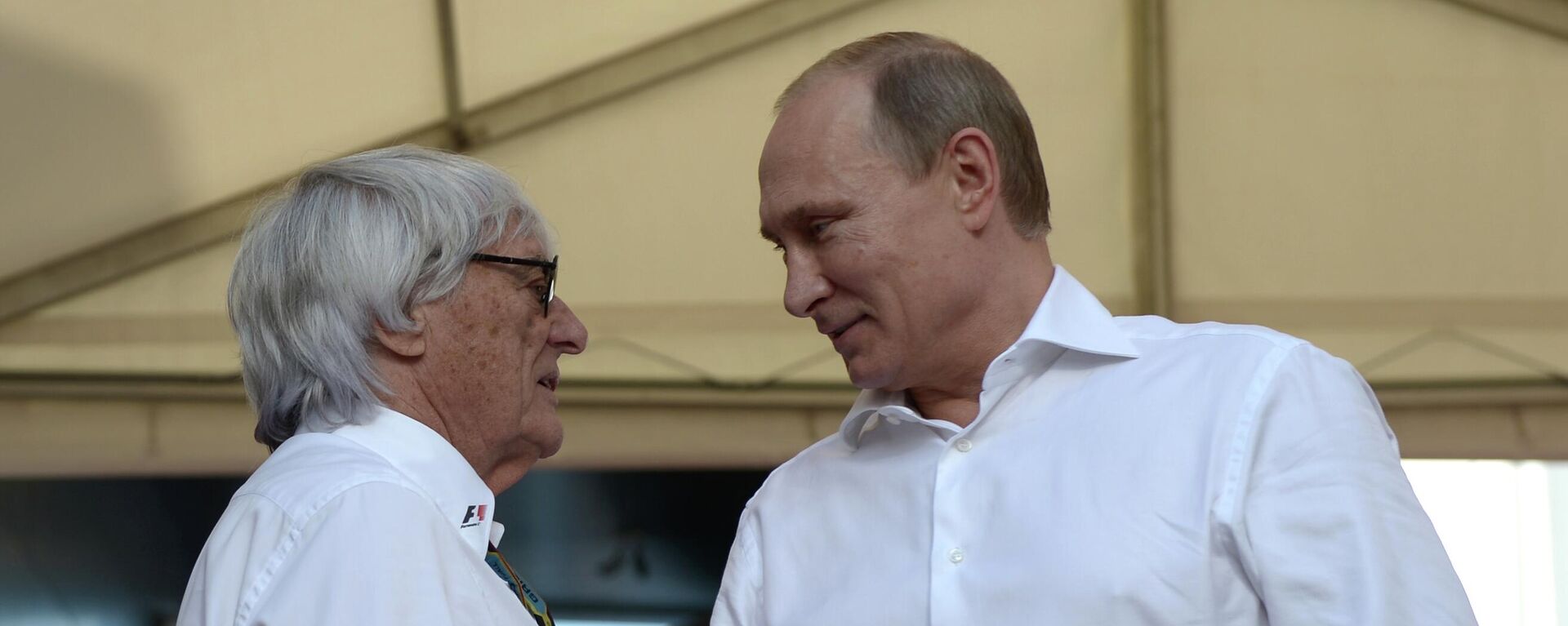 Ex-chefe da Fórmula 1, Bernie Ecclestone (à esquerda), e o presidente da Rússia, Vladimir Putin (à direita) - Sputnik Brasil, 1920, 30.06.2022