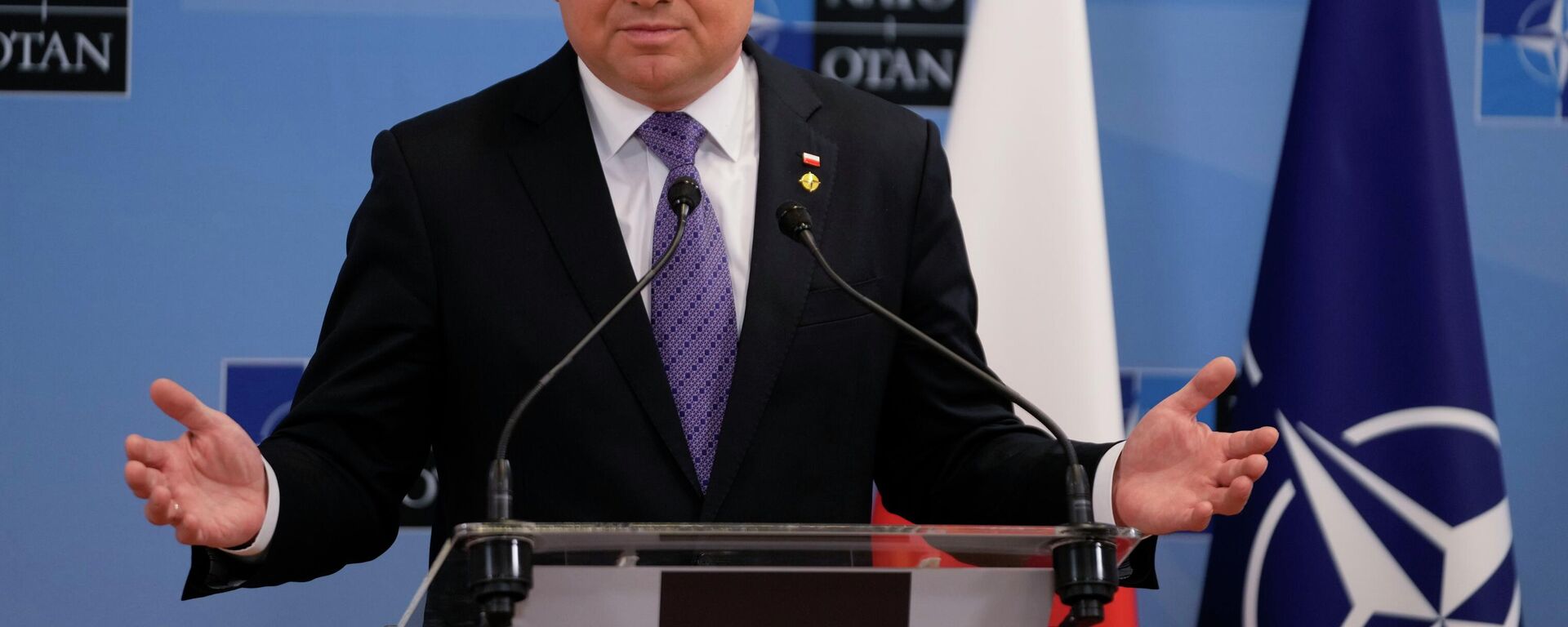 O presidente polonês, Andrzej Duda, fala durante coletiva de imprensa após uma reunião extraordinária da Organização do Tratado do Atlântico Norte (OTAN), em Bruxelas, Bélgica, 24 de março de 2022 - Sputnik Brasil, 1920, 04.07.2022
