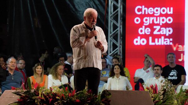 Lula discursa em ato de lançamento da sua pré-candidatura à presidência da República, em 7 de julho, no Rio de Janeiro - Sputnik Brasil