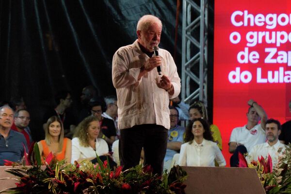 Lula discursa em ato de lançamento de sua pré-candidatura à Presidência da República, no Rio de Janeiro, em 7 de julho de 2022 - Sputnik Brasil