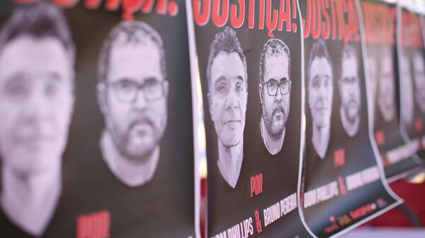 Ato por justiça para Bruno Pereira e do jornalista Dom Phillips, e greve dos servidores da Funai em frente a sede do prédio, em Brasília (DF), 23 de junho de 2022 - Sputnik Brasil