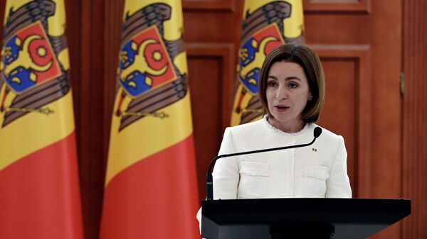 A presidente da Moldávia, Maia Sandu, fala durante coletiva de imprensa ao lado do secretário de Defesa dos Estados Unidos, Antony Blinken, em Chisinau, em 6 de março de 2022 (foto de arquivo) - Sputnik Brasil