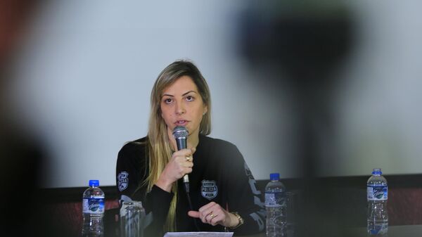 A delegada chefe da Divisão de Homicídios e Proteção à Pessoa, Camila Cecconello - Sputnik Brasil