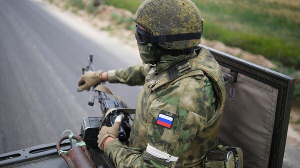 Militar das Forças Armadas da Rússia no setor sul da operação militar especial na Ucrânia, em 27 de junho de 2022 - Sputnik Brasil