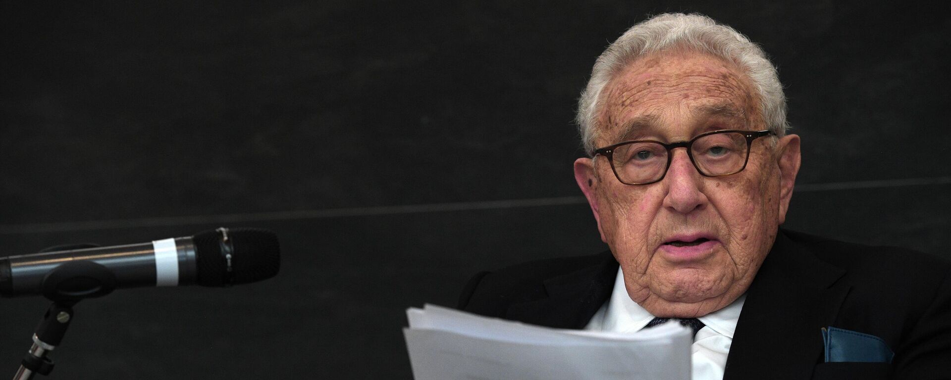 O ex-secretário de Estado norte-americano Henry Kissinger discursa no fórum científico internacional Leituras de Primakov, 30 de junho de 2017 - Sputnik Brasil, 1920, 29.11.2023