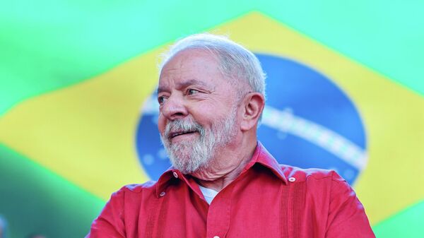 O ex-presidente Luiz Inácio Lula da Silva (PT) durante ato de campanha em Diadema (SP) - Sputnik Brasil