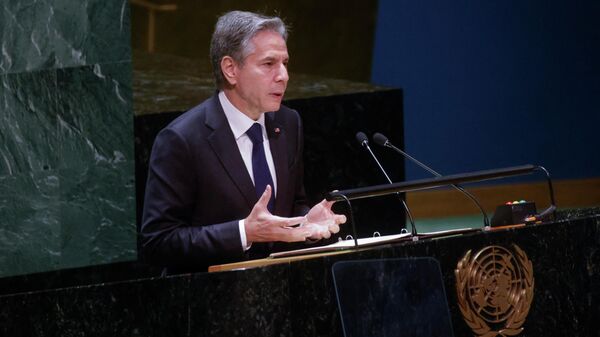 O secretário de Estado dos EUA, Antony Blinken, fala durante a Conferência de Revisão de 2022 das Partes do Tratado de Não Proliferação de Armas Nucleares nas Nações Unidas em Nova York, 1º de agosto de 2022 - Sputnik Brasil