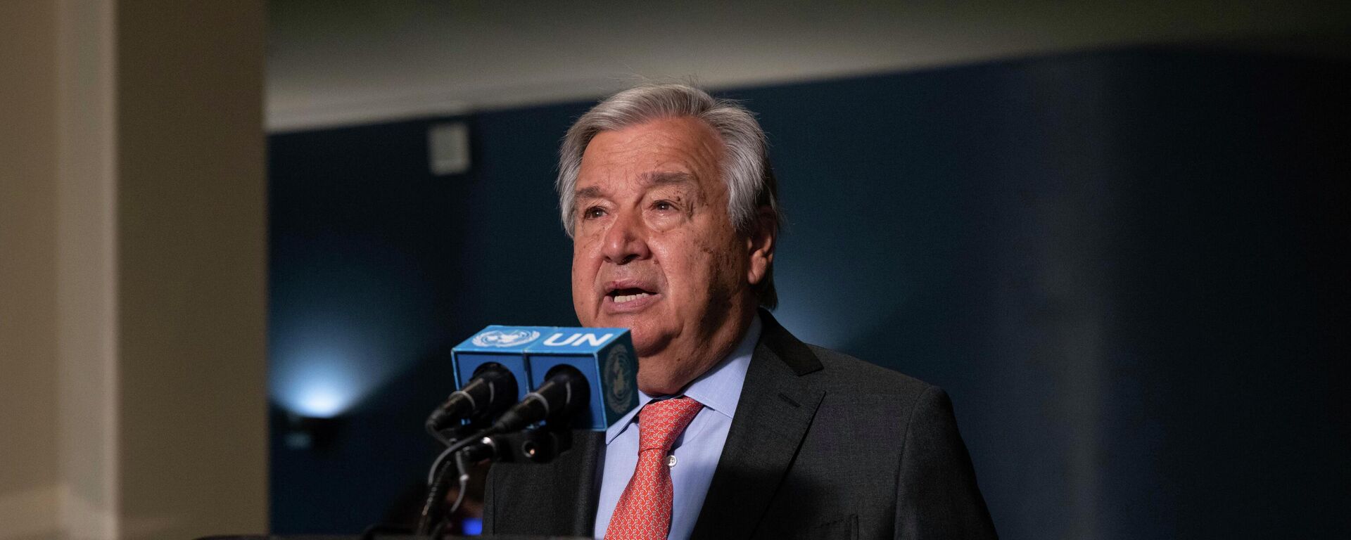 O secretário-geral das Nações Unidas, António Guterres, faz comentários antes da conferência de revisão do Tratado sobre a Não Proliferação de Armas Nucleares - Sputnik Brasil, 1920, 01.08.2022