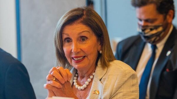 Nancy Pelosi, presidente da Câmara dos Representantes dos EUA, em viagem pela Ásia - Sputnik Brasil