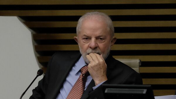 O ex-presidente Luiz Inácio Lula da Silva (PT) participa de debate na FIESP, ao lado de Geraldo Alckmin (PSB) e outros aliados, São Paulo, 9 de agosto 2022  - Sputnik Brasil