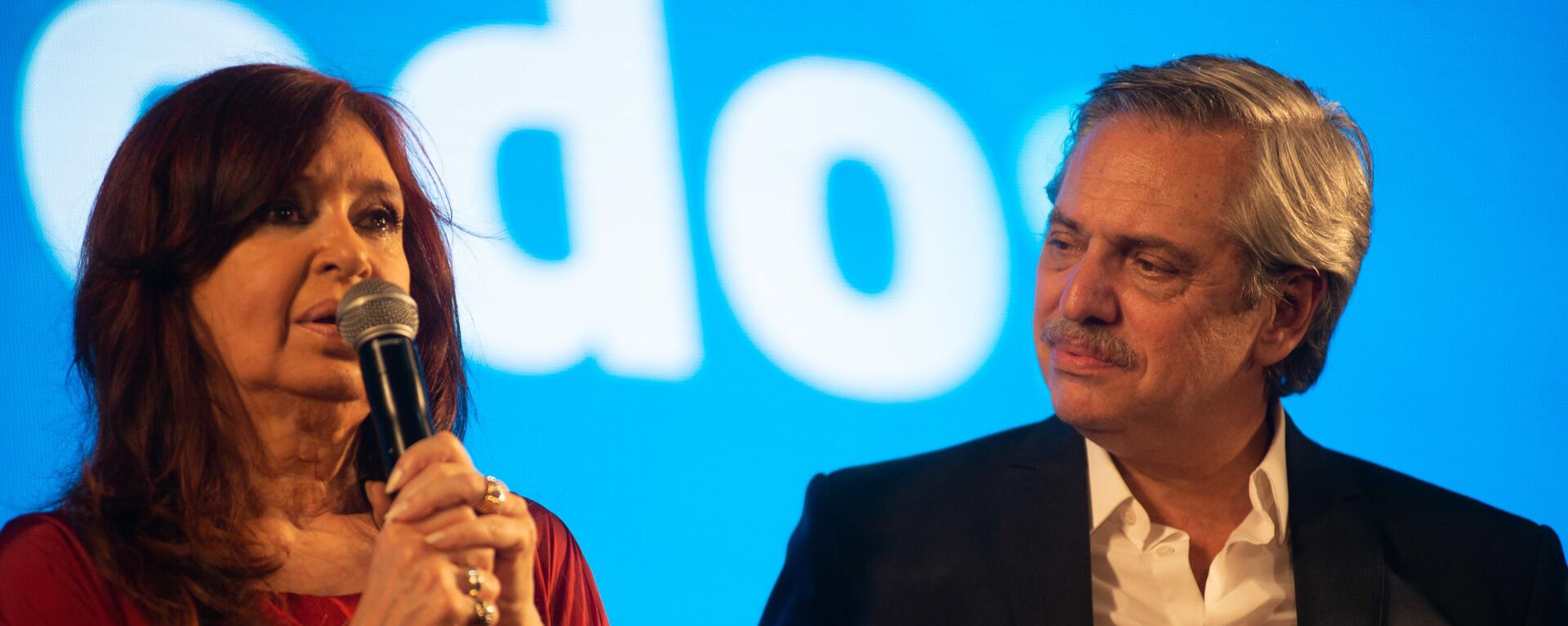 O então candidato presidencial peronista Alberto Fernández e a ex-presidente Cristina Kirchner, então candidata a vice na chapa de Fernández - Sputnik Brasil, 1920, 11.08.2022
