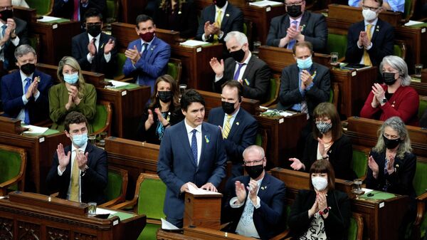 O primeiro-ministro canadense Justin Trudeau na Câmara dos Comuns na Colina do Parlamento em Ottawa, em 15 de março de 2022 - Sputnik Brasil