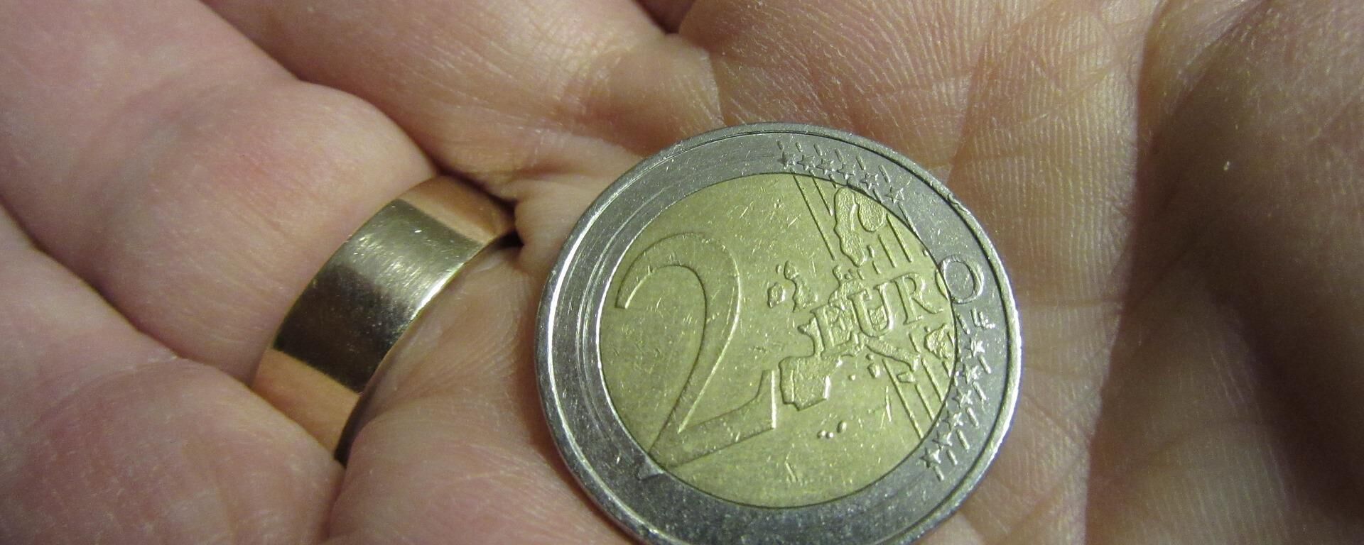Moeda de dois euros (imagem de referência) - Sputnik Brasil, 1920, 18.08.2022