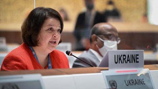 Yevheniia Filipenko, representante permanente da Ucrânia no escritório das Nações Unidas em Genebra, fala na abertura de uma sessão do Conselho de Direitos Humanos da ONU em Genebra em 28 de fevereiro de 2022 - Sputnik Brasil