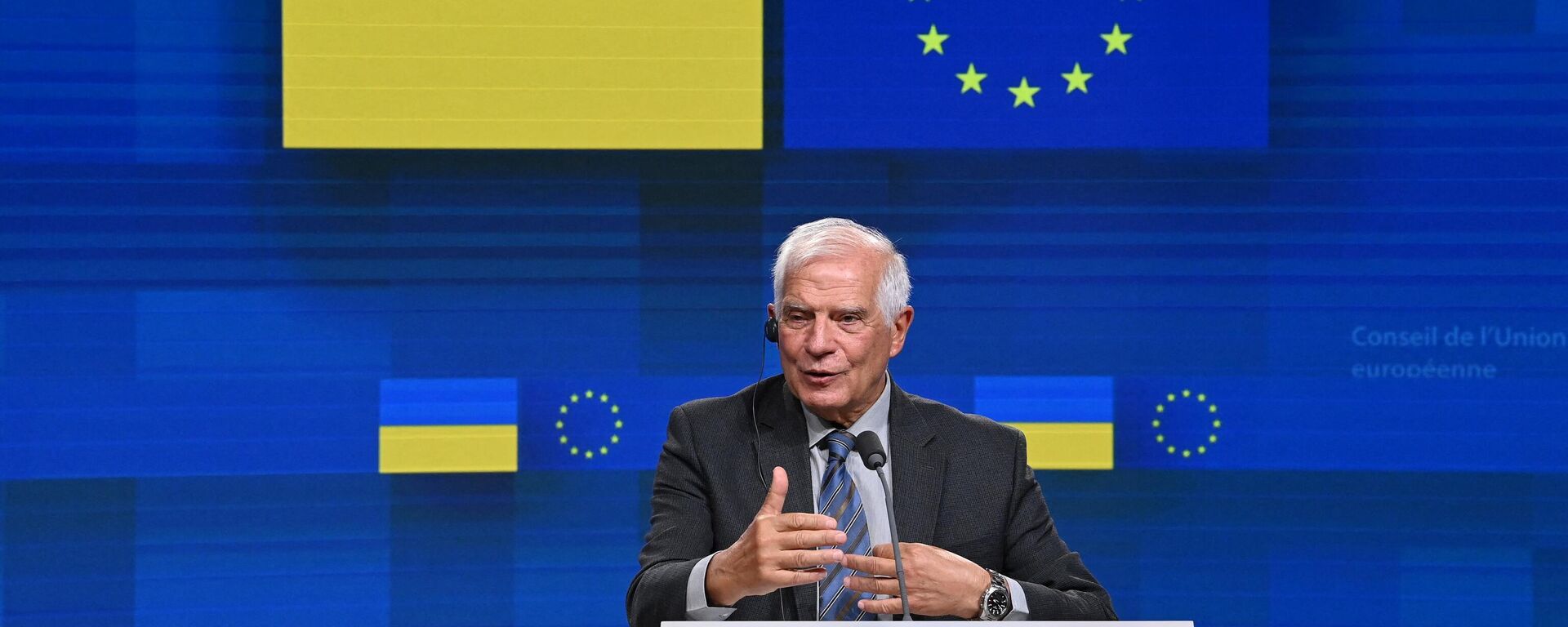 Josep Borrell, chefe das Relações Exteriores da União Europeia, fala durante coletiva de imprensa na sede do bloco em Bruxelas, Bélgica, 5 de setembro de 2022 - Sputnik Brasil, 1920, 05.09.2022