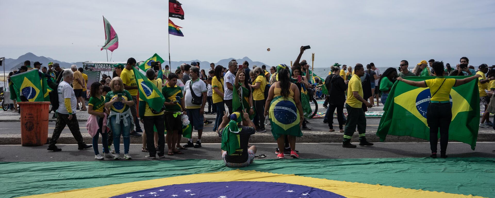 Público durante celebração do bicentenário da Independência do Brasil, em Copacabana, Rio de Janeiro, 7 de setembro de 2022 - Sputnik Brasil, 1920, 07.09.2022